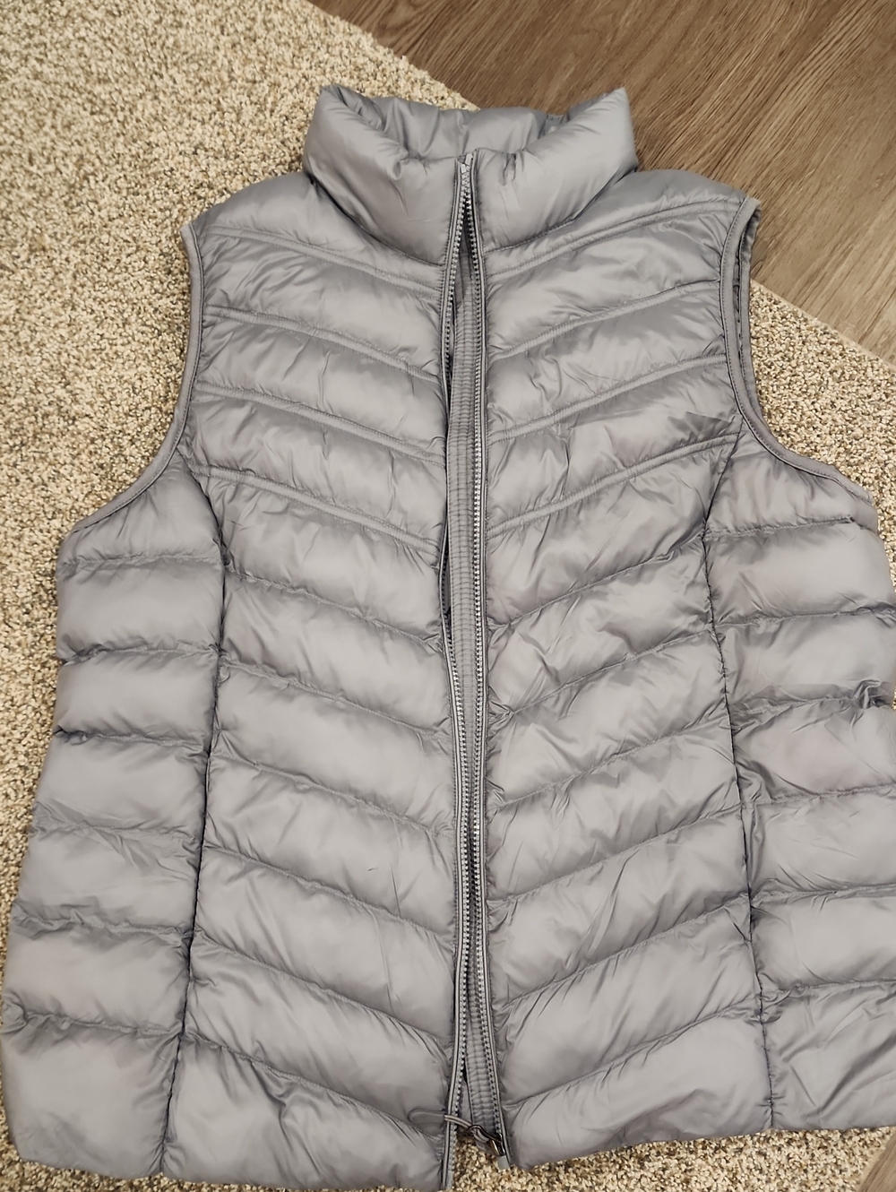 32 Degrees Light Gray Quilted Puffer Vest - Women's